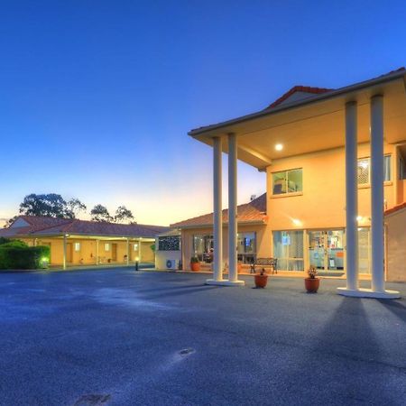 Country Roads Motor Inn Goondiwindi Kültér fotó
