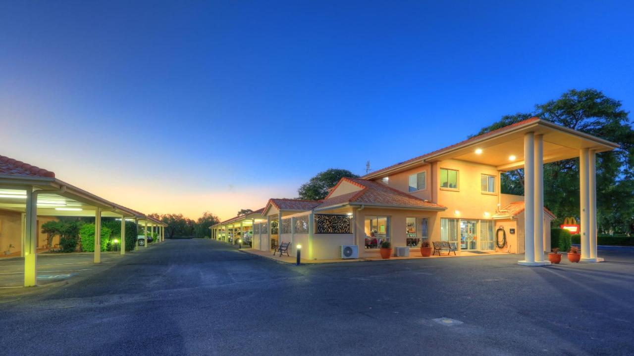 Country Roads Motor Inn Goondiwindi Kültér fotó
