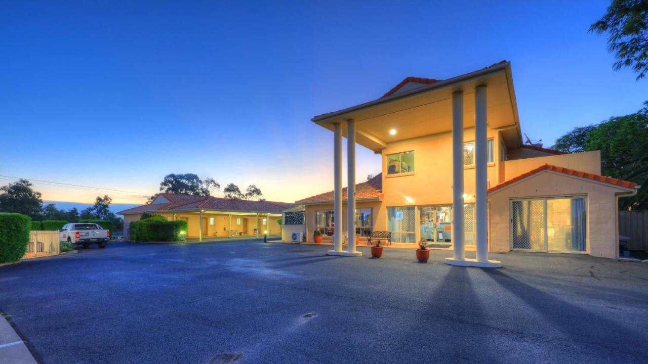 Country Roads Motor Inn Goondiwindi Kültér fotó