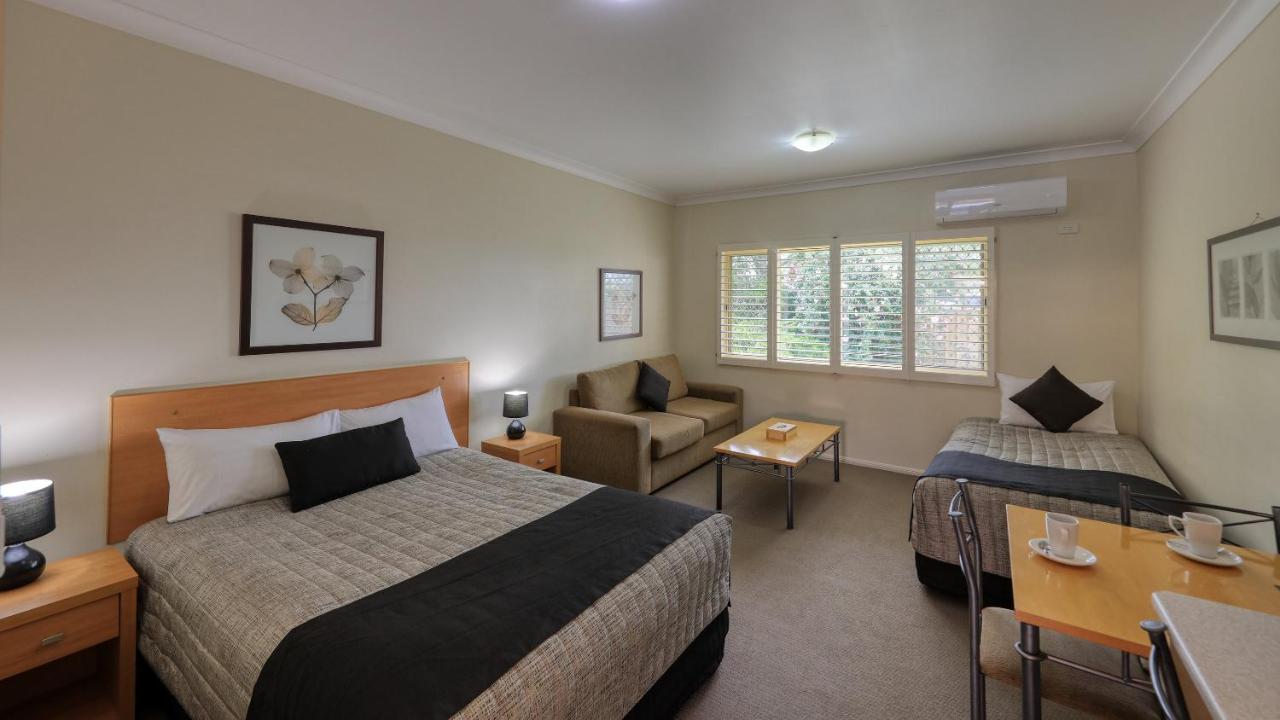 Country Roads Motor Inn Goondiwindi Kültér fotó