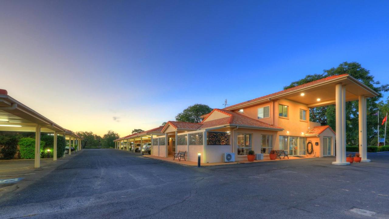 Country Roads Motor Inn Goondiwindi Kültér fotó