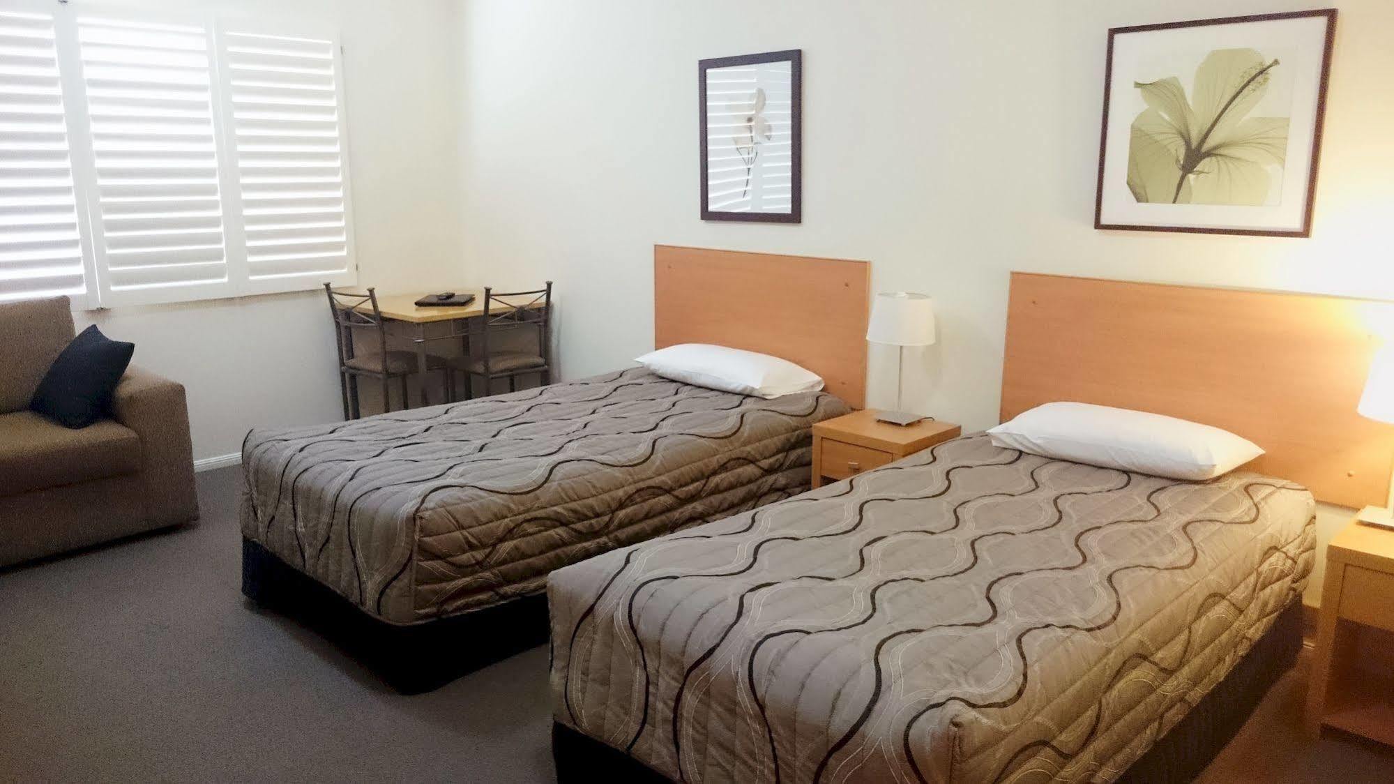 Country Roads Motor Inn Goondiwindi Kültér fotó